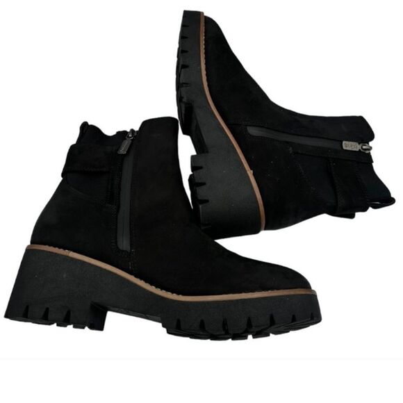 Blondo Dahlia NWOT Oversized Buckle Chunk Heel Suede Waterproof  Boots Black … - Picture 3 of 8